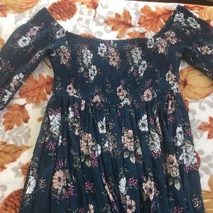 Torrid size 1 floral bell sleeve dress